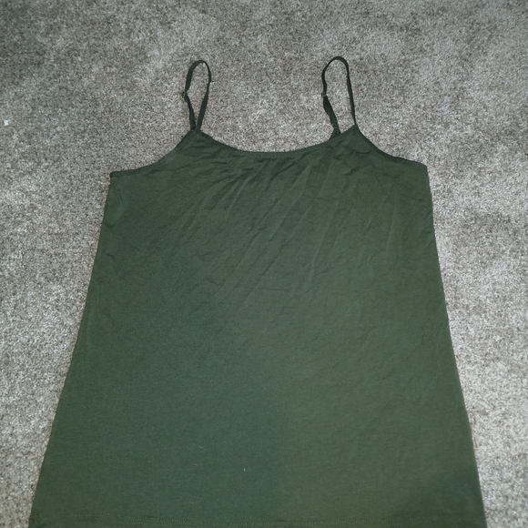 Time and Tru Dark Green Camisole - Picture 1 of 2